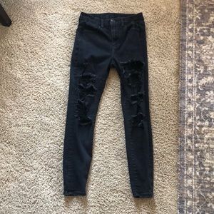 American Eagle Black High-Waisted Jeans